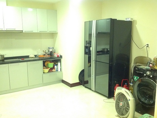 Phòng bếp căn 221m2 cho thuê đầy đủ nội thất